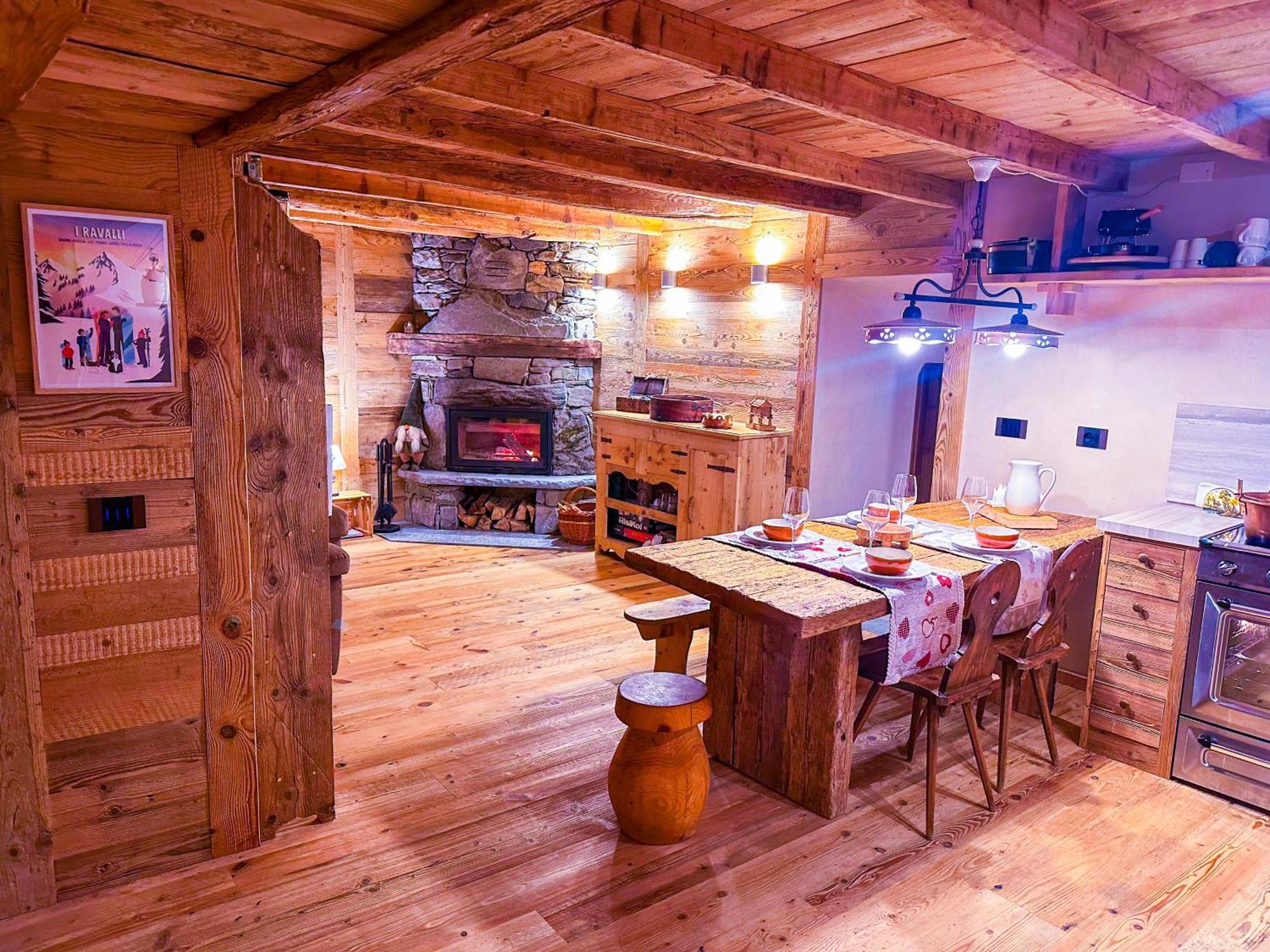 Joivy Modern Family Chalet With Stunning Mountain Views Champoluc Bagian luar foto